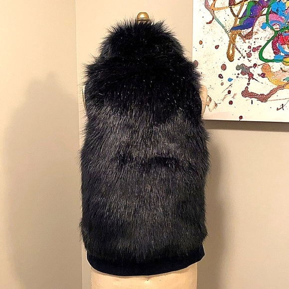 Tommy Hilfiger Faux Fur Wool Vest - Picture 2 of 5